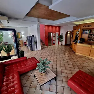 camelia-rooms-guesthouse.hotelslidodijesolo.com/
